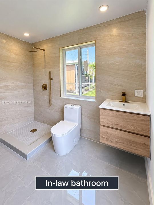 En Venta: $609,000 (3 camas, 3 baños, 1473 Pies cuadrados)