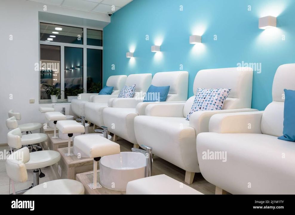 nail-salon-interior-modern-pedicure-armc
