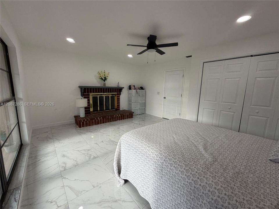 For Sale: $579,000 (4 beds, 3 baths, 2052 Square Feet)