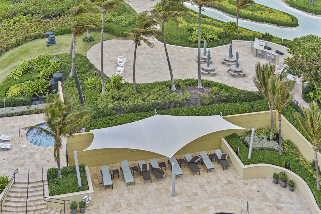 Lounges and Barbecues