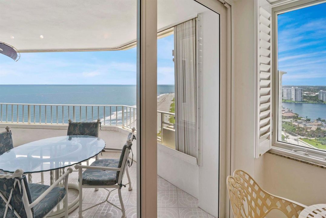Breakfast Nook