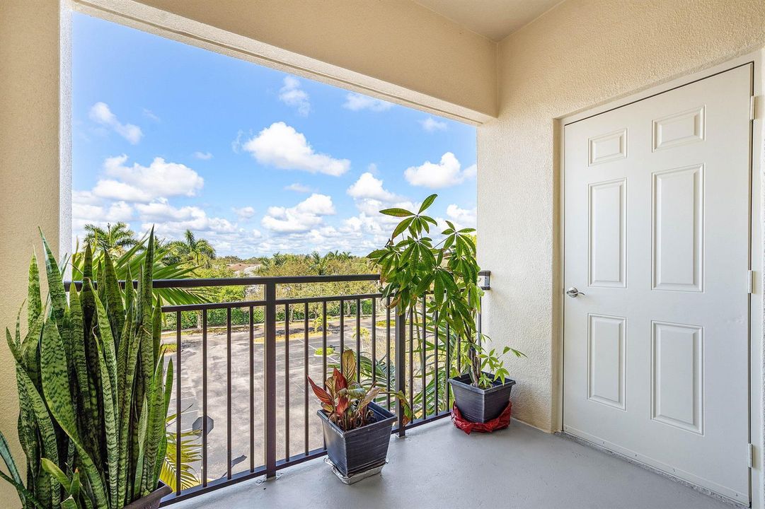 027-4907MidtownLane-1416-PalmBeachGarden