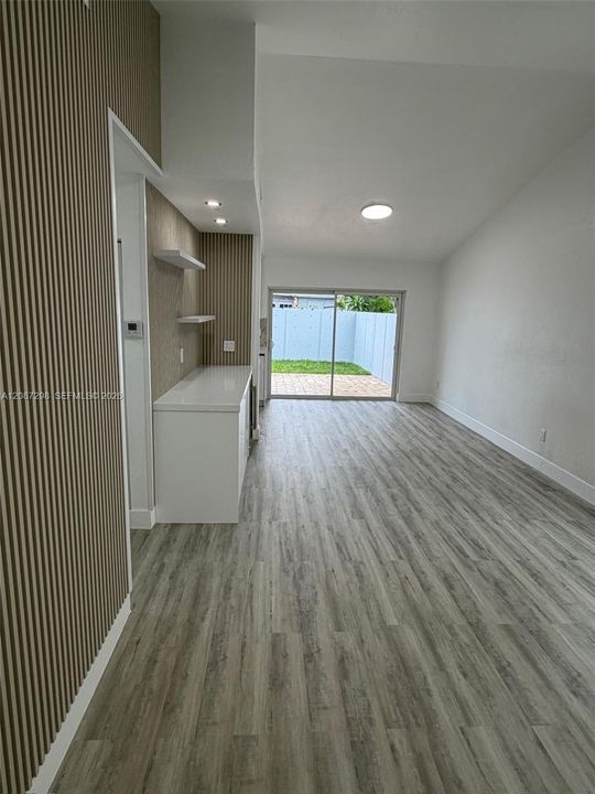 На продажу: $499,999 (3 спален, 2 ванн, 1083 Квадратных фут)