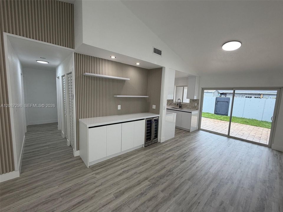 На продажу: $499,999 (3 спален, 2 ванн, 1083 Квадратных фут)