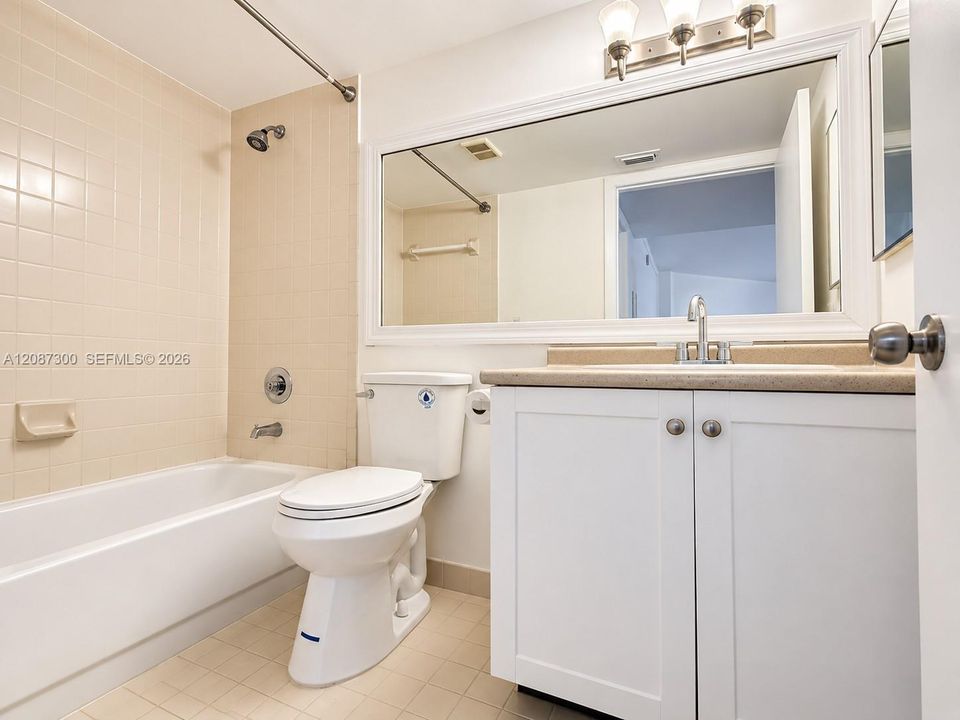 For Rent: $1,800 (1 beds, 1 baths, 650 Square Feet)