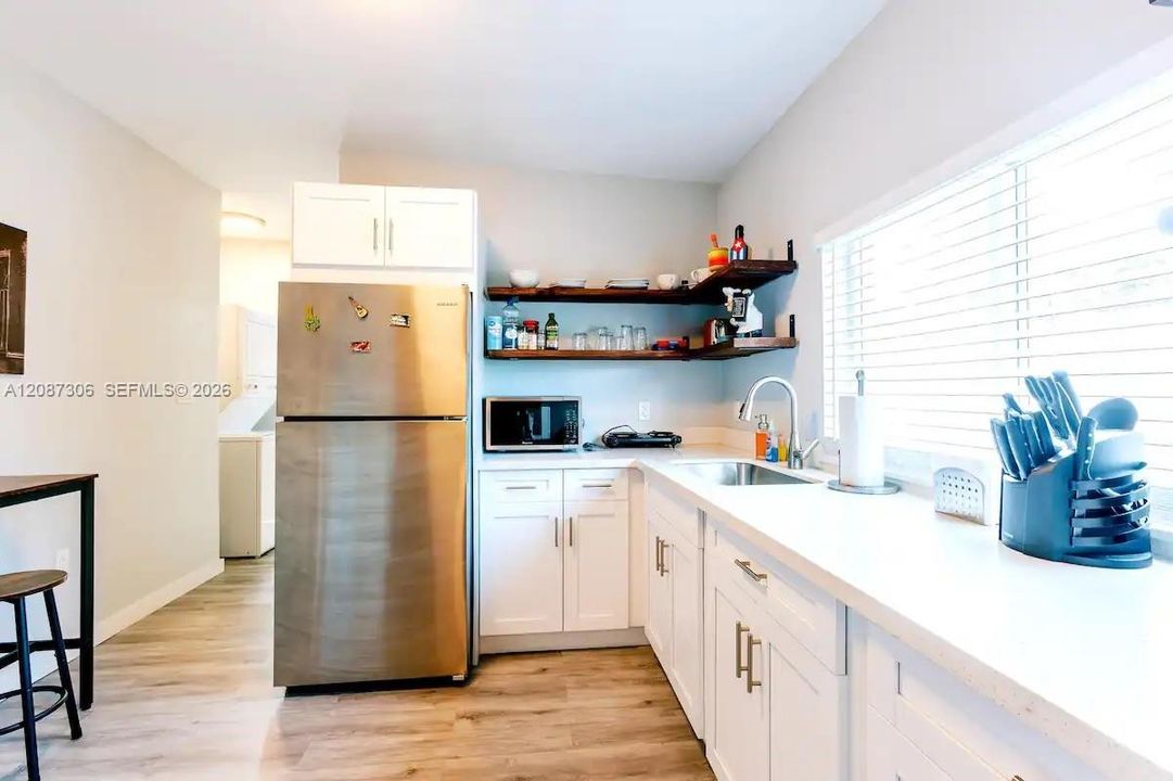 For Rent: $2,100 (1 beds, 1 baths, 600 Square Feet)
