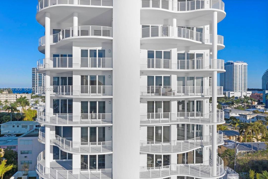 В аренду: $7,700 (2 спален, 2 ванн, 1664 Квадратных фут)