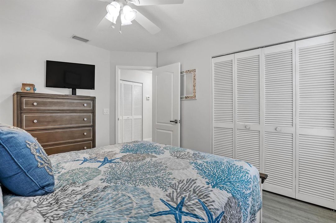 Guest Bedroom #1 w/TV