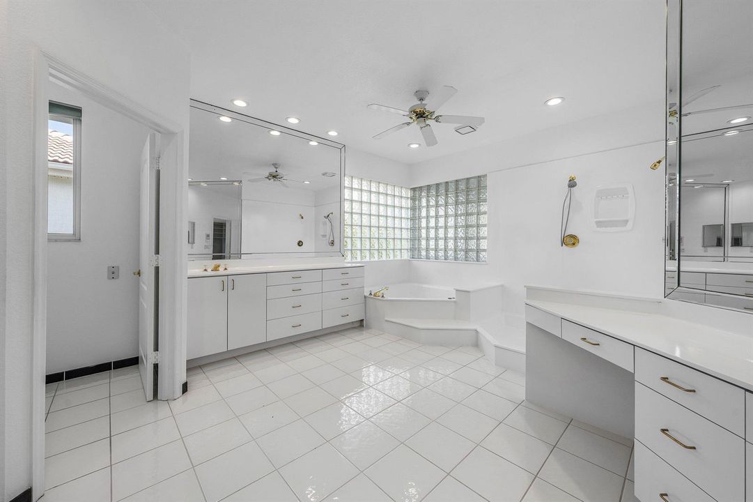 037-807CoventryStreet-BocaRaton-FL-33487