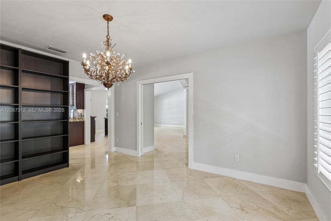 En Venta: $1,290,000 (5 camas, 3 baños, 3057 Pies cuadrados)
