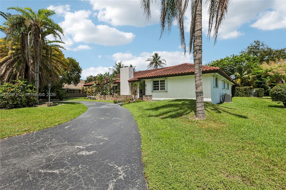 En Venta: $1,290,000 (5 camas, 3 baños, 3057 Pies cuadrados)