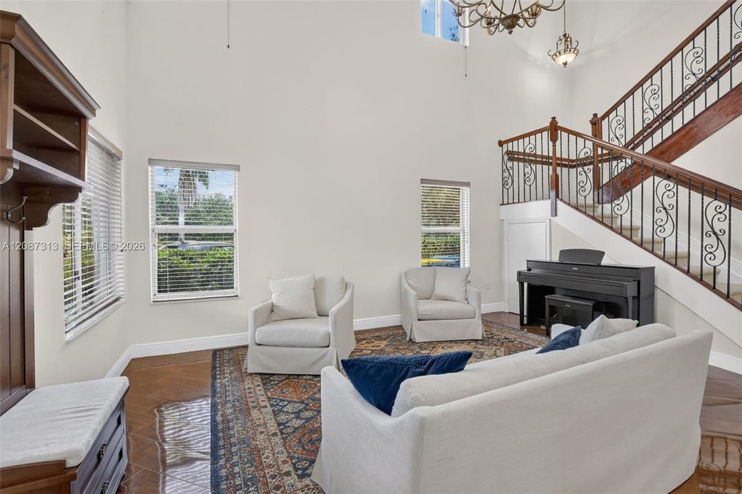 For Sale: $1,275,000 (5 beds, 4 baths, 3866 Square Feet)