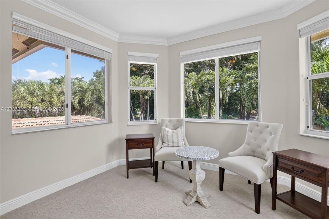For Sale: $1,275,000 (5 beds, 4 baths, 3866 Square Feet)