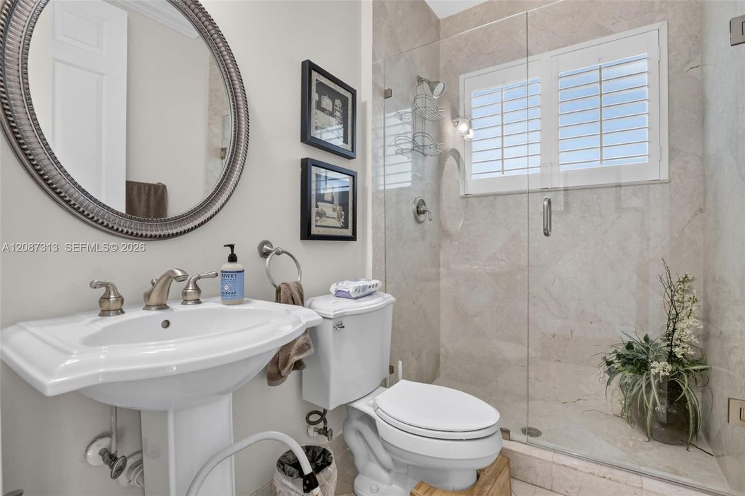 For Sale: $1,275,000 (5 beds, 4 baths, 3866 Square Feet)
