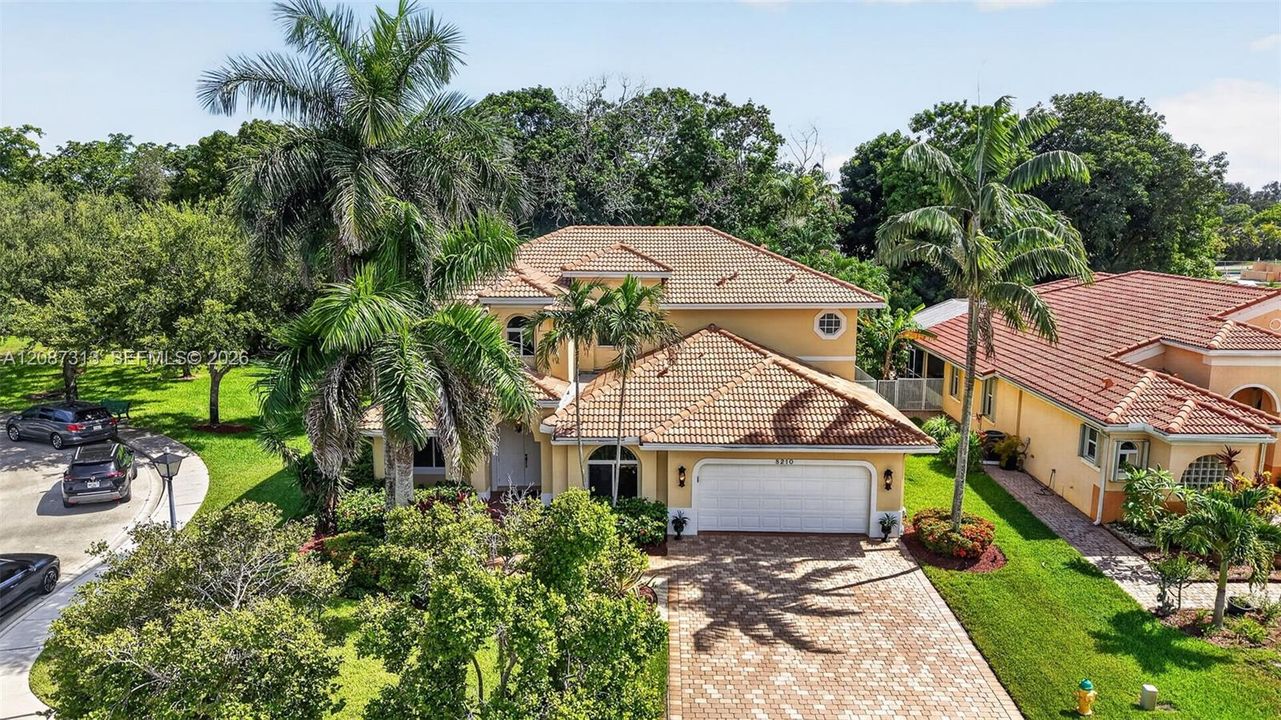 For Sale: $1,275,000 (5 beds, 4 baths, 3866 Square Feet)