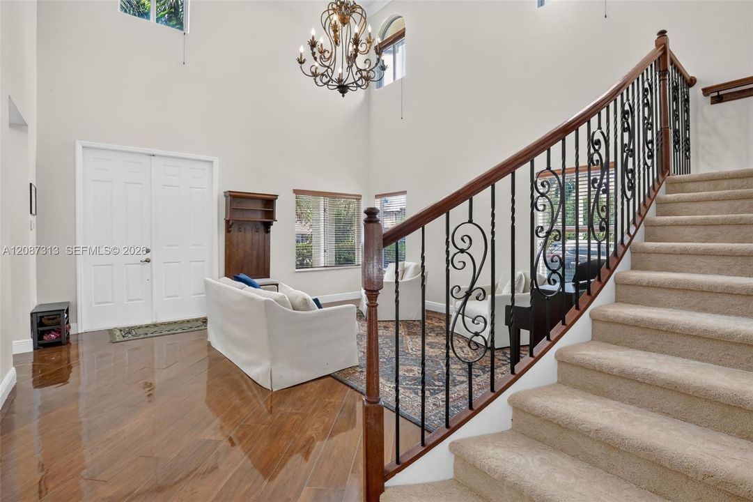 For Sale: $1,275,000 (5 beds, 4 baths, 3866 Square Feet)