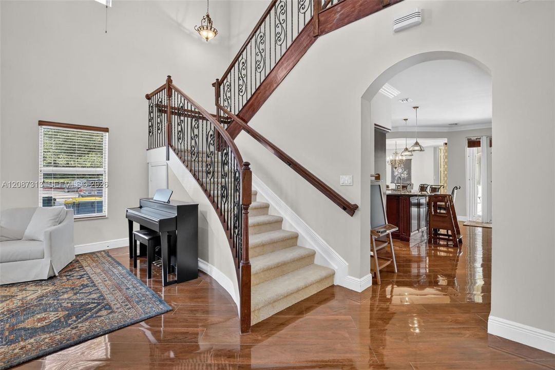 For Sale: $1,275,000 (5 beds, 4 baths, 3866 Square Feet)