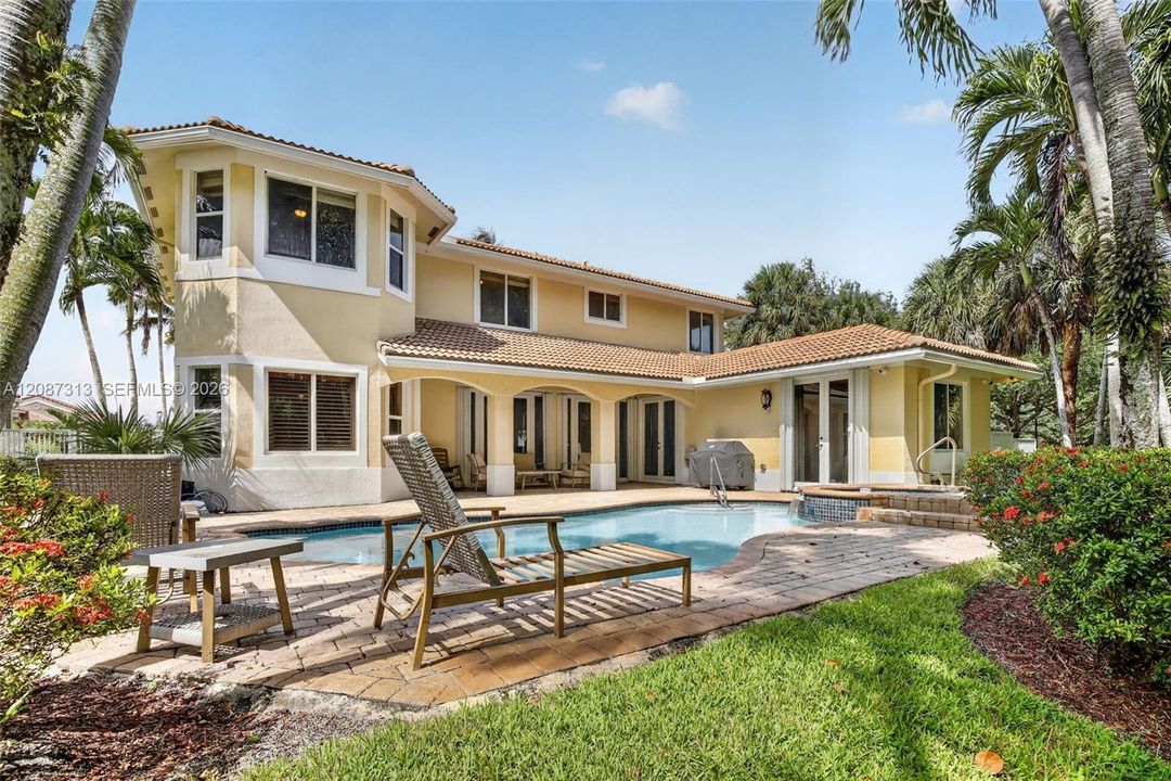 For Sale: $1,275,000 (5 beds, 4 baths, 3866 Square Feet)