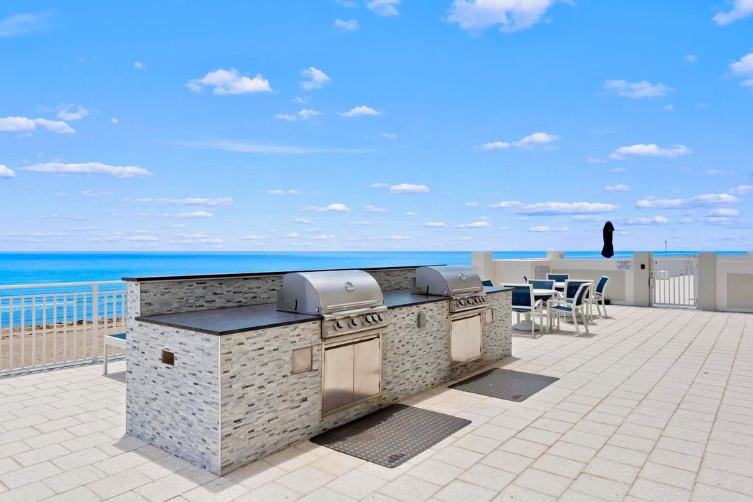 SEASIDE GRILLES