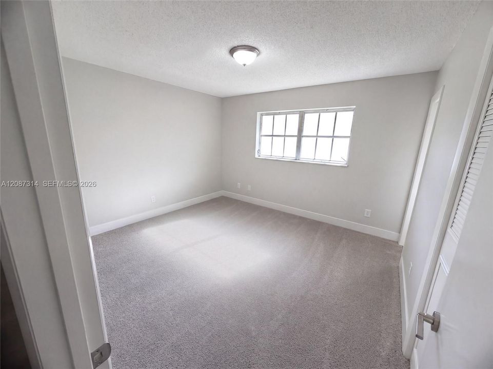 En Venta: $356,000 (3 camas, 2 baños, 2317 Pies cuadrados)