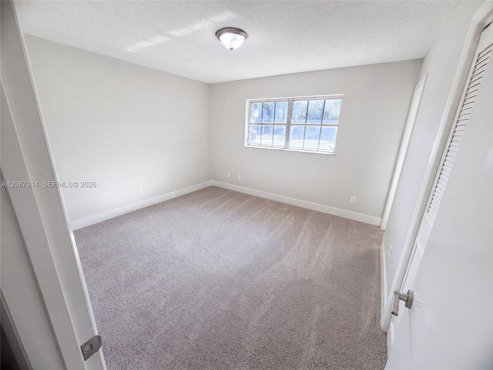 En Venta: $356,000 (3 camas, 2 baños, 2317 Pies cuadrados)