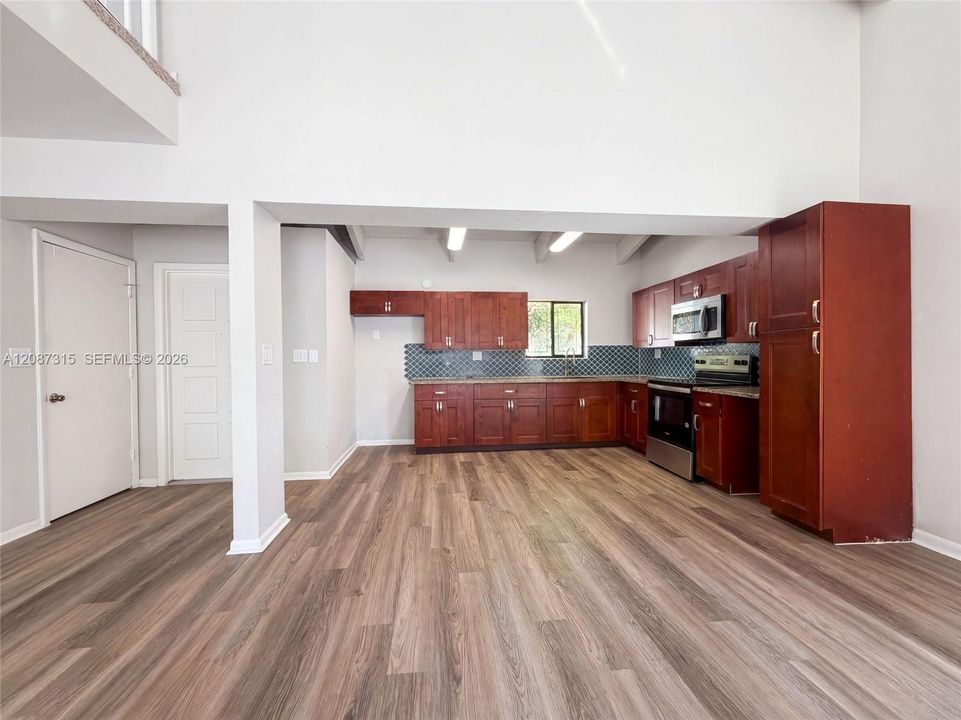 For Sale: $625,000 (3 beds, 2 baths, 1630 Square Feet)