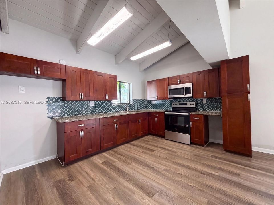 For Sale: $625,000 (3 beds, 2 baths, 1630 Square Feet)