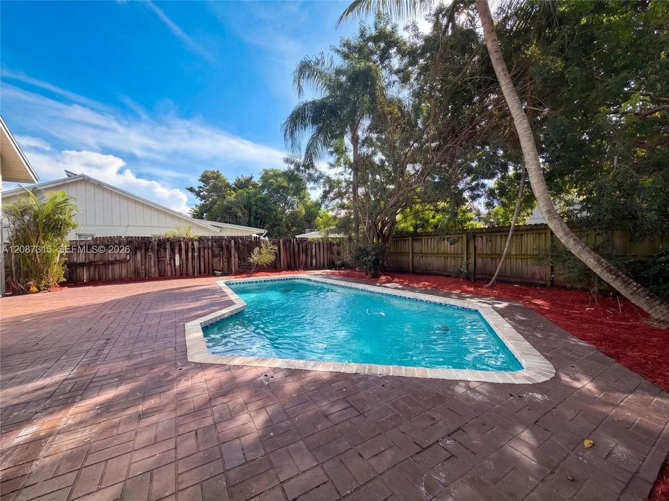 For Sale: $625,000 (3 beds, 2 baths, 1630 Square Feet)