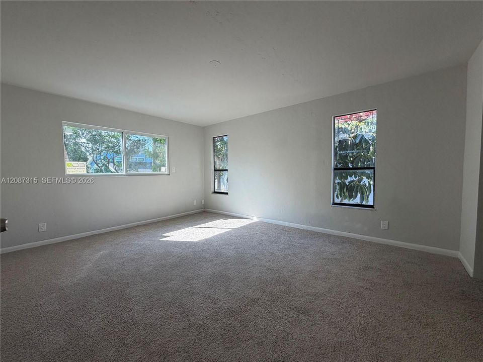 For Sale: $625,000 (3 beds, 2 baths, 1630 Square Feet)