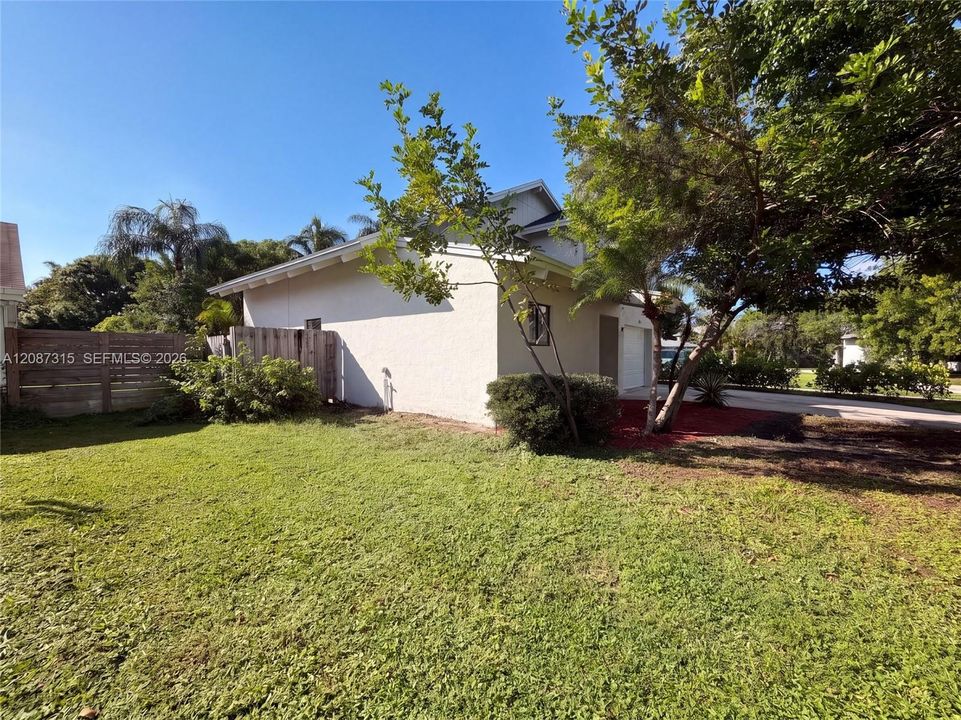 For Sale: $625,000 (3 beds, 2 baths, 1630 Square Feet)