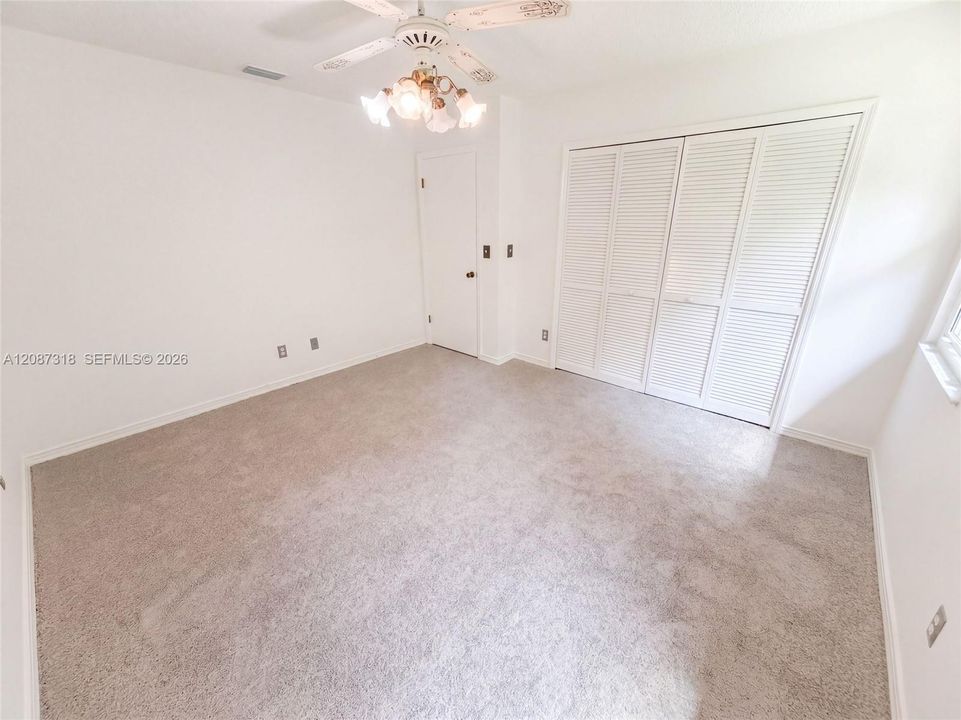 For Sale: $550,000 (4 beds, 2 baths, 2189 Square Feet)