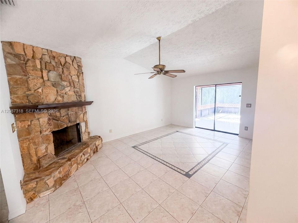 For Sale: $550,000 (4 beds, 2 baths, 2189 Square Feet)