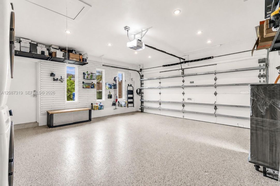 For Sale: $1,695,000 (4 beds, 2 baths, 2220 Square Feet)