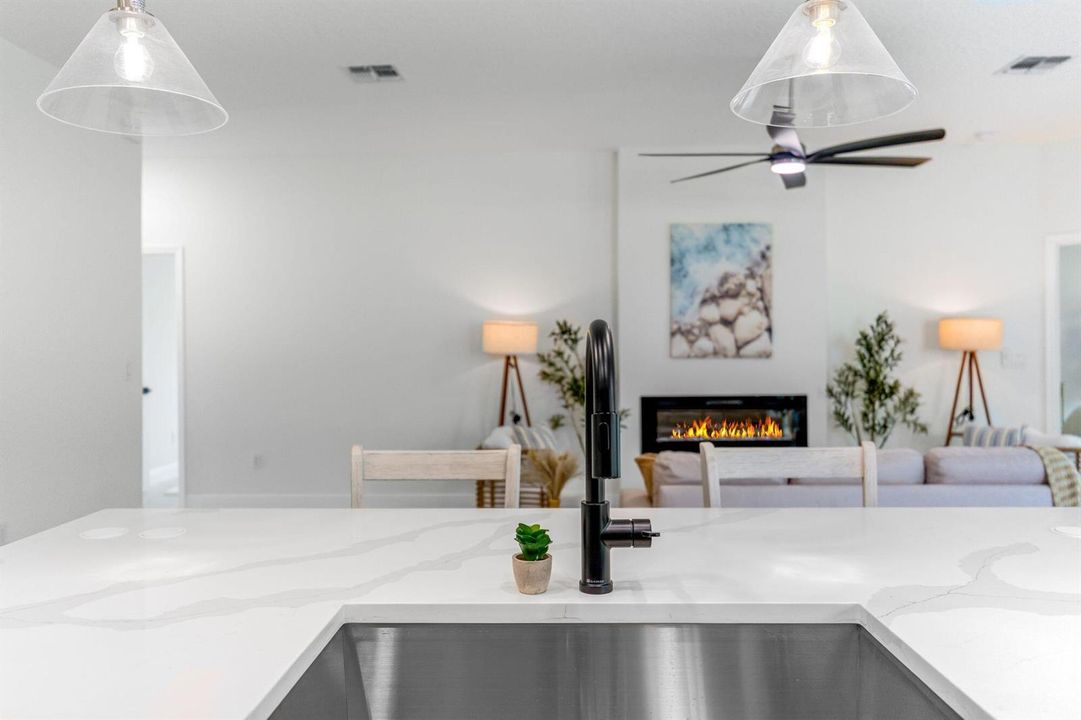 8115-104th-Ave-HigMedia-023