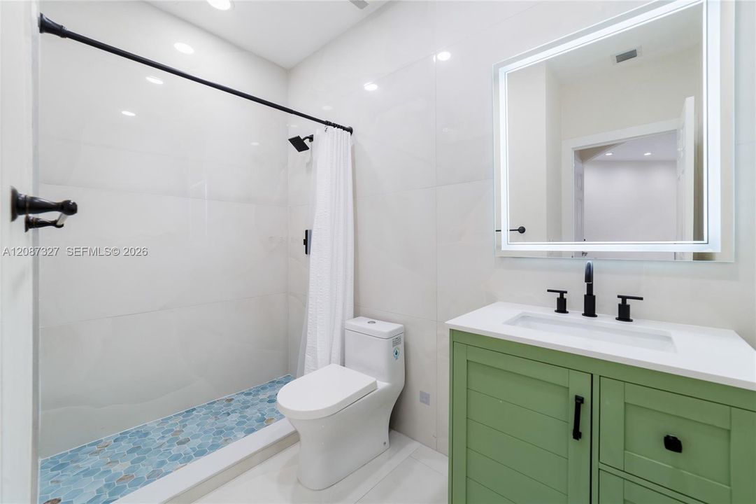 На продажу: $997,500 (5 спален, 3 ванн, 2892 Квадратных фут)