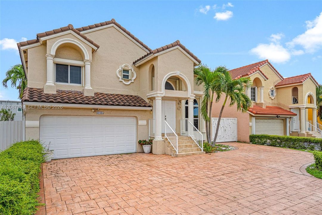 For Sale: $724,900 (4 beds, 3 baths, 2152 Square Feet)