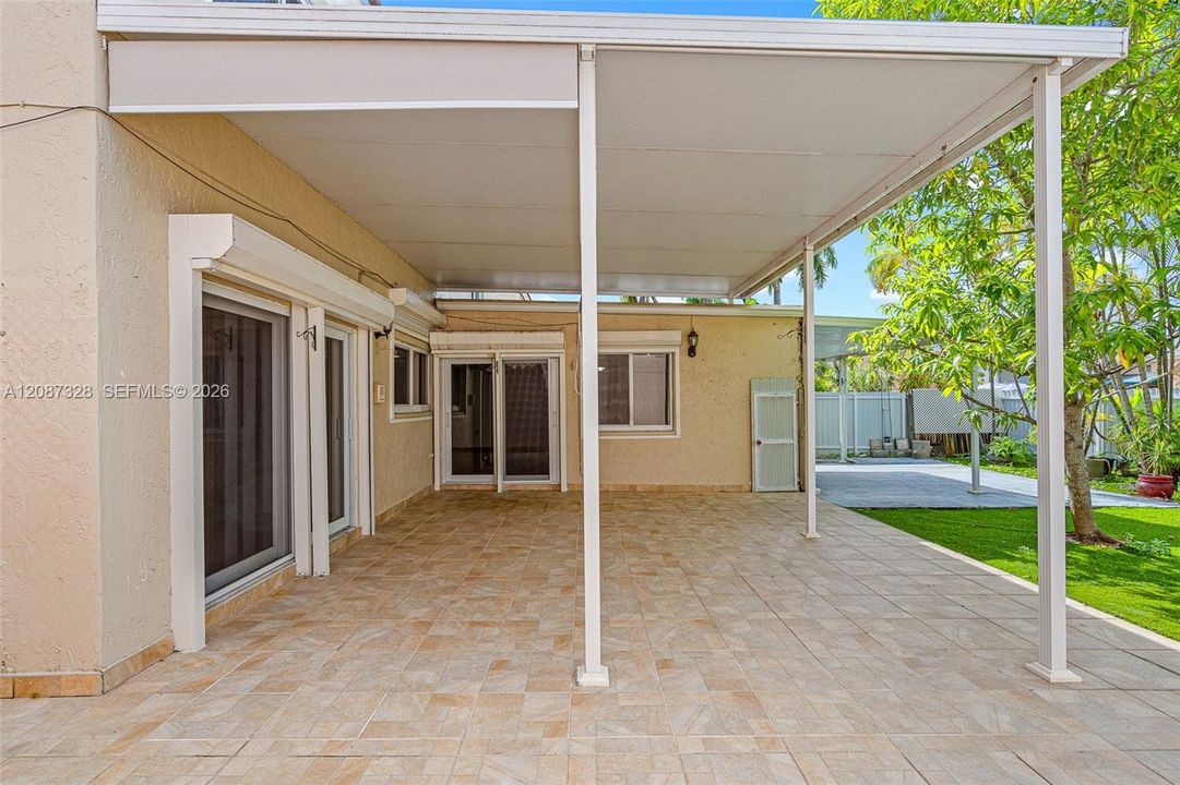 For Sale: $724,900 (4 beds, 3 baths, 2152 Square Feet)