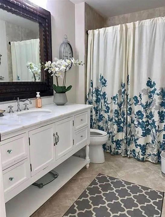 2nd/Guest Bathroom