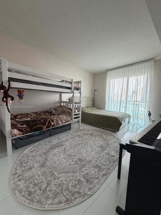 En Renta: $5,900 (3 camas, 2 baños, 1447 Pies cuadrados)