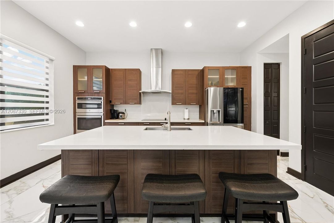 For Sale: $990,000 (5 beds, 4 baths, 3355 Square Feet)
