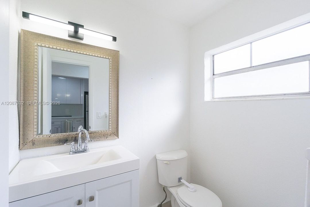For Rent: $2,575 (2 beds, 2 baths, 960 Square Feet)
