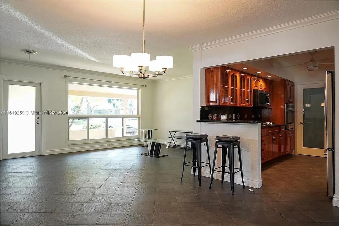 4205 McKinley 17
