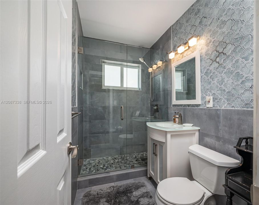 В аренду: $3,000 (1 спален, 1 ванн, 500 Квадратных фут)