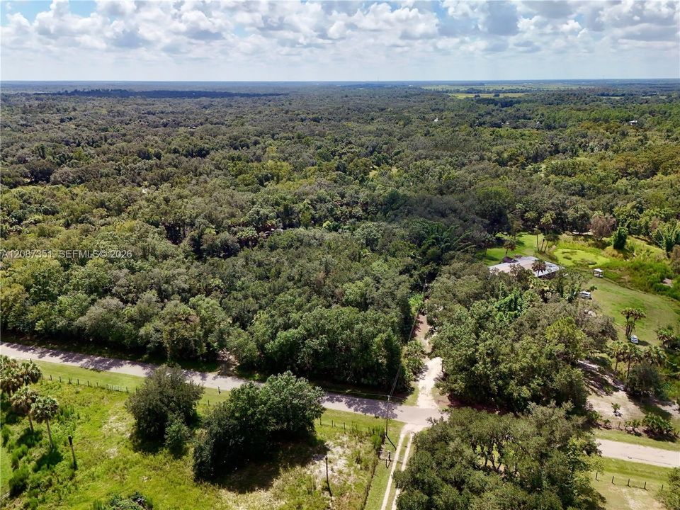 En Venta: $220,000 (4.66 acres)