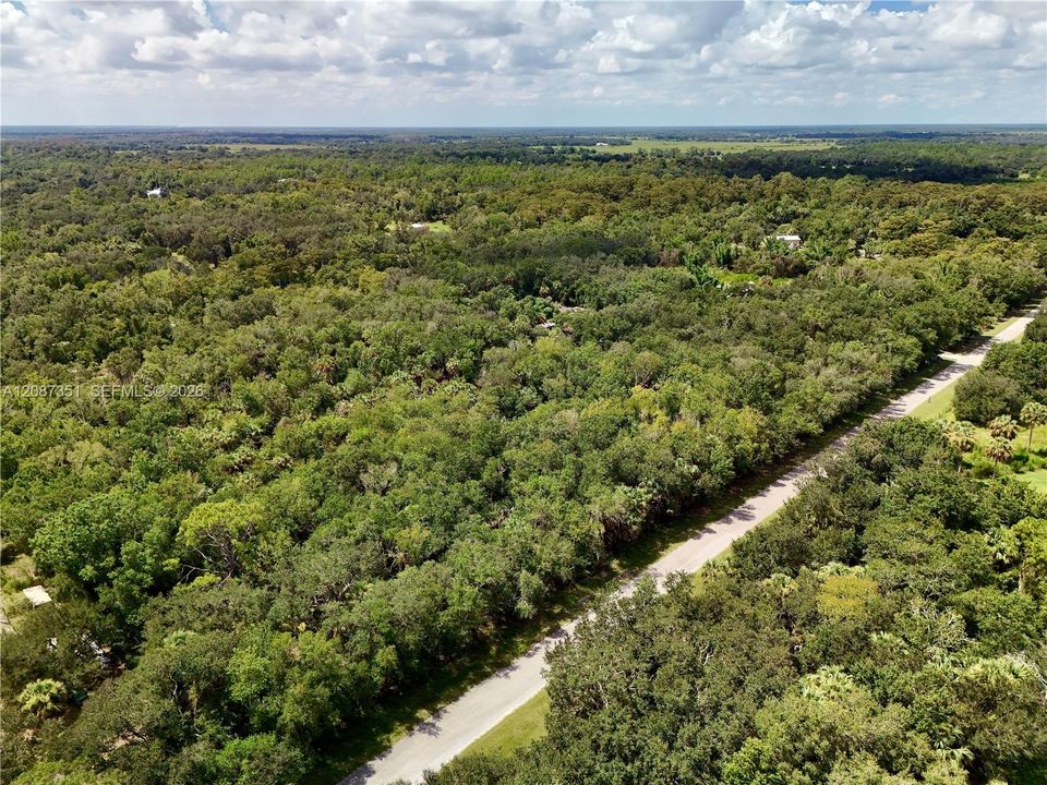 En Venta: $220,000 (4.66 acres)