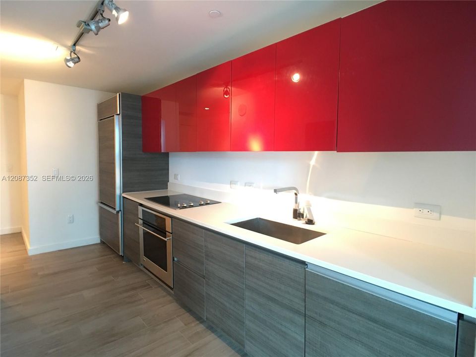 В аренду: $2,600 (0 спален, 1 ванн, 531 Квадратных фут)