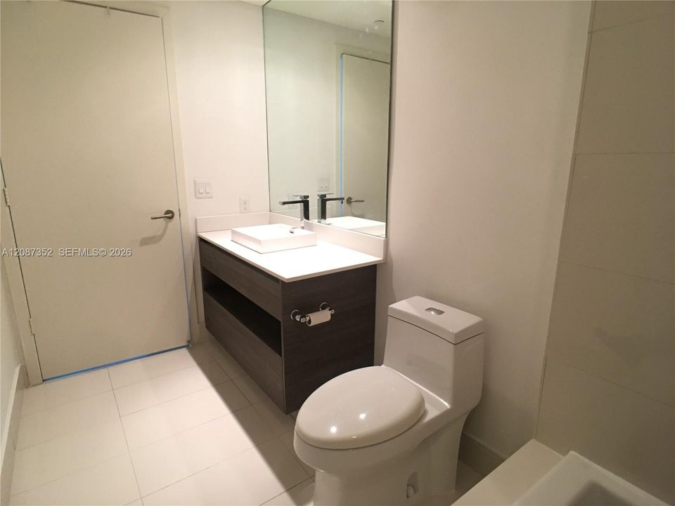 В аренду: $2,600 (0 спален, 1 ванн, 531 Квадратных фут)