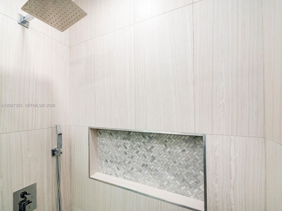 En Venta: $1,349,000 (0 camas, 0 baños, 1568 Pies cuadrados)