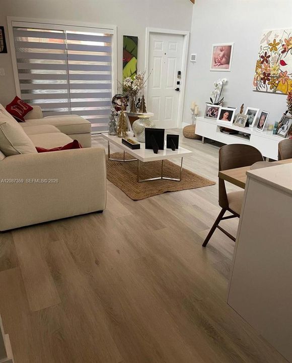 En Renta: $3,400 (2 camas, 2 baños, 915 Pies cuadrados)