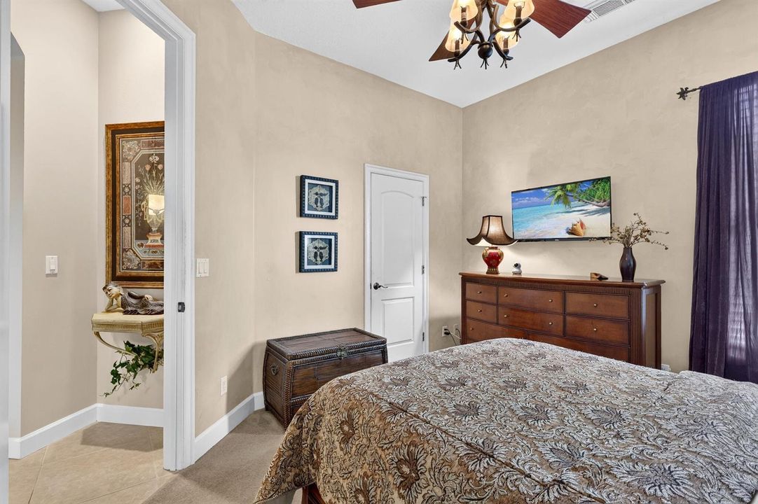 Suite 2 Bedroom